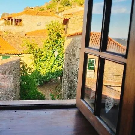 Casa Dos Sequeiras Chalet